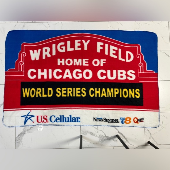 Chicago Cubs World Series Champions Throw Blanket - Picture 7 of 11